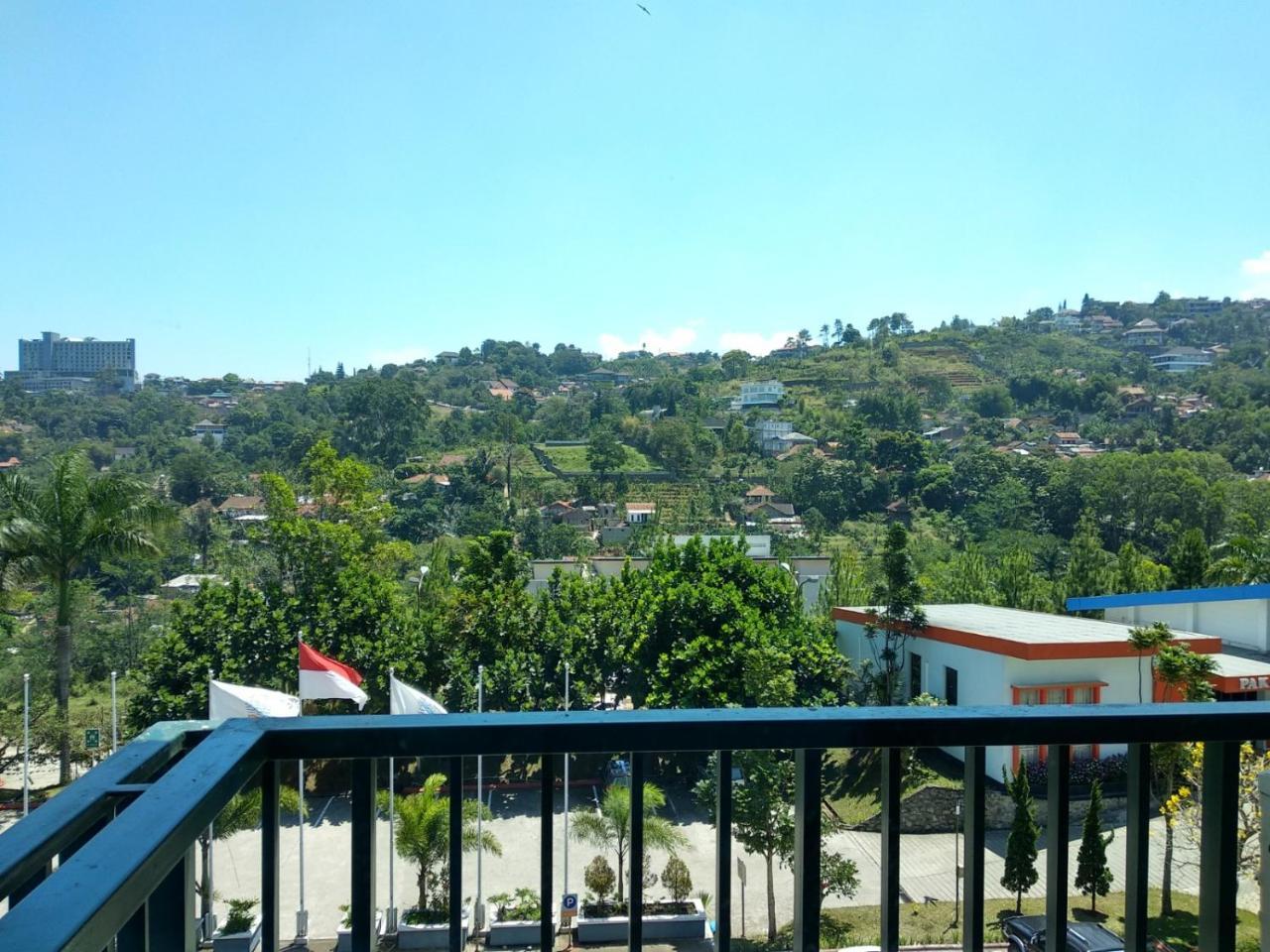 Marbella Suites Bandung Cimenyan Экстерьер фото